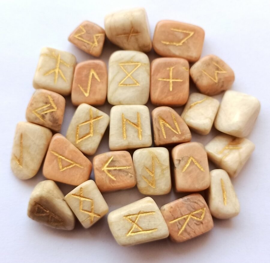Cream Moostone Rune set