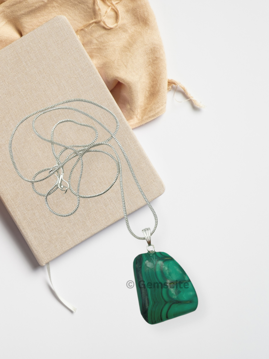 Melachite Cabochone Pendants - Image 5
